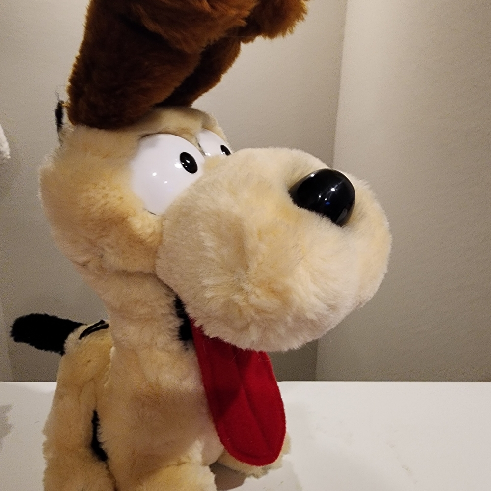 Vintage Odie Plush